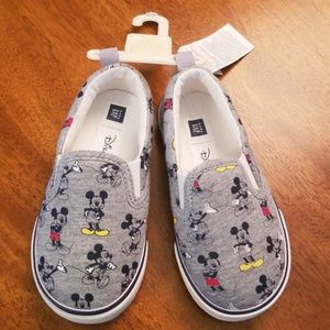 Baby Gap Mickey slip on size 6